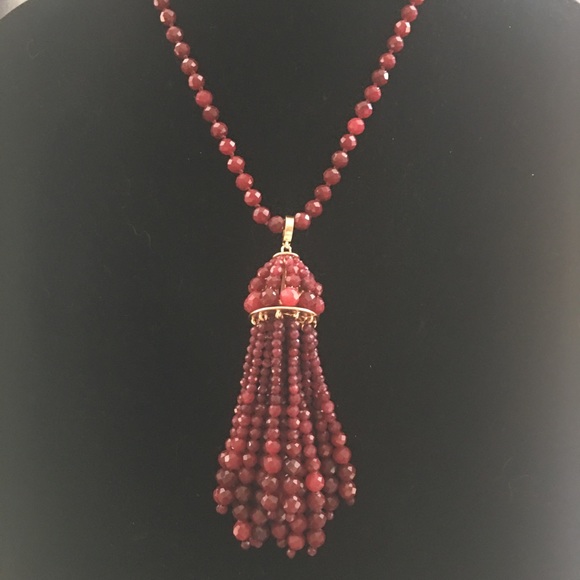 Kendra Scott Jewelry - NWT Kendra Scott Sylvia Tassel Pendant Necklace 🌹